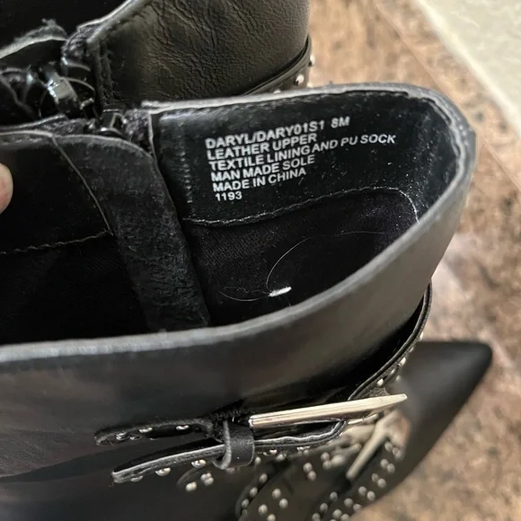 Studded Black Leather Boots

***No BOX***
one scuff mark noted by back heel - Picture 4 of 7